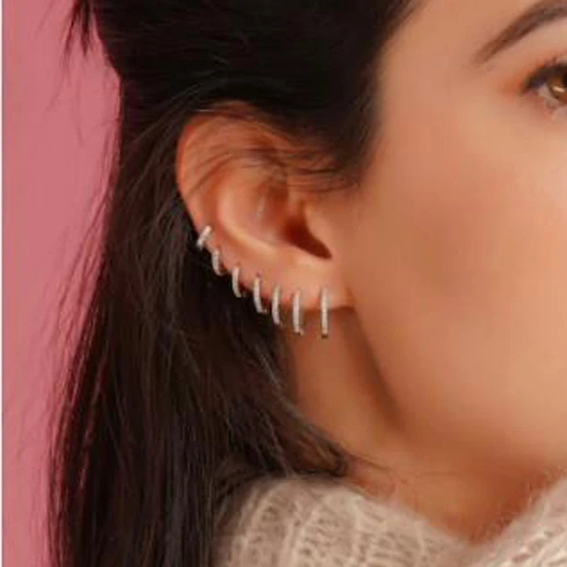 Pendientes Huggie Acero Inoxidable con Circonita Mini Aros Cartílago